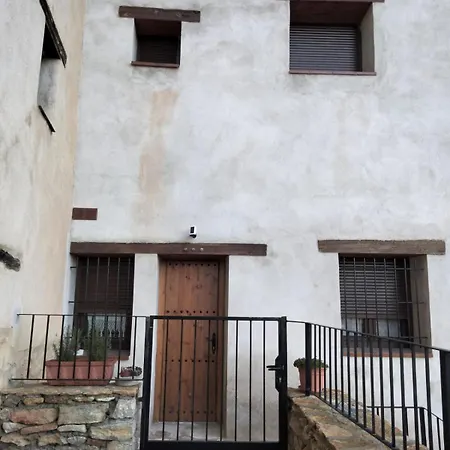 Casa Cantara, 1-patio 2-moreria 3-atico * Tronchon