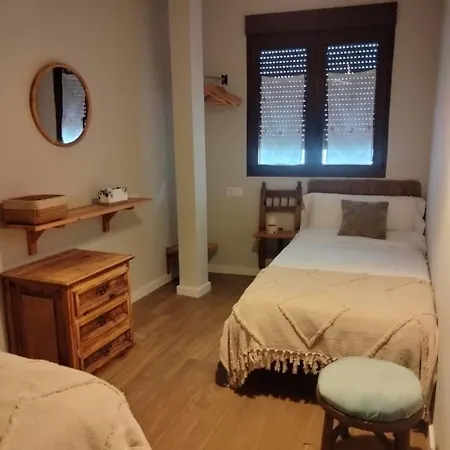 Casa Cantara, 1-patio 2-moreria 3-atico Apartment Tronchon