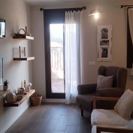 Apartment Casa Cantara, 1-patio 2-moreria 3-atico Tronchon