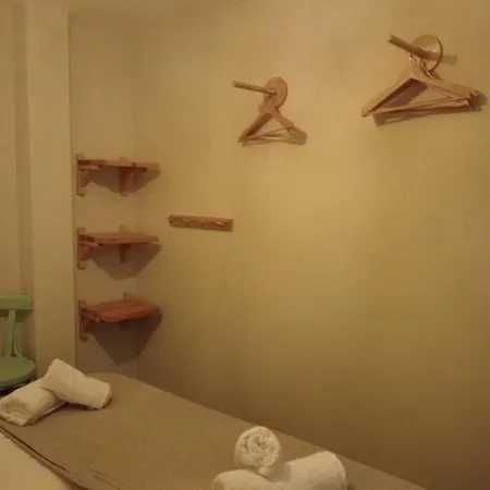 Casa Cantara, 1-patio 2-moreria 3-atico Tronchon