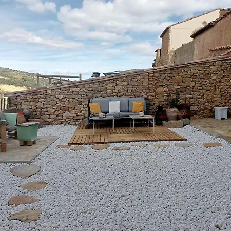 Casa Cantara, 1-patio 2-moreria 3-atico Tronchon