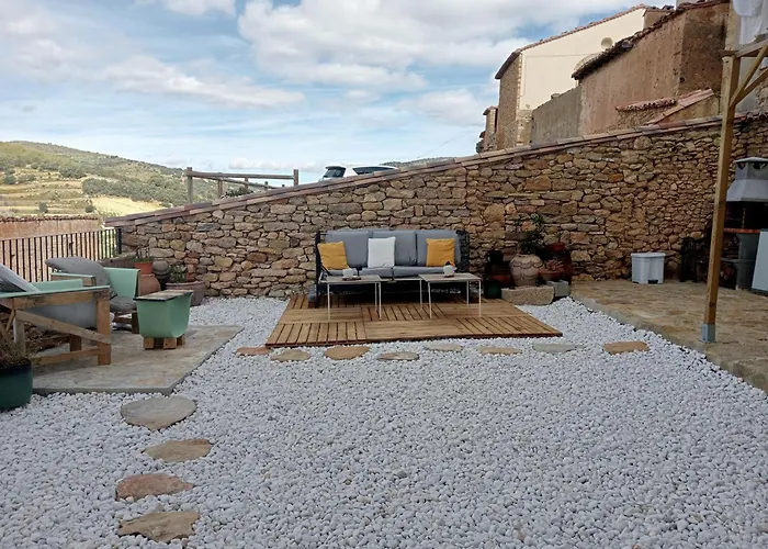 Casa Cantara, 1-patio 2-moreria 3-atico Tronchon