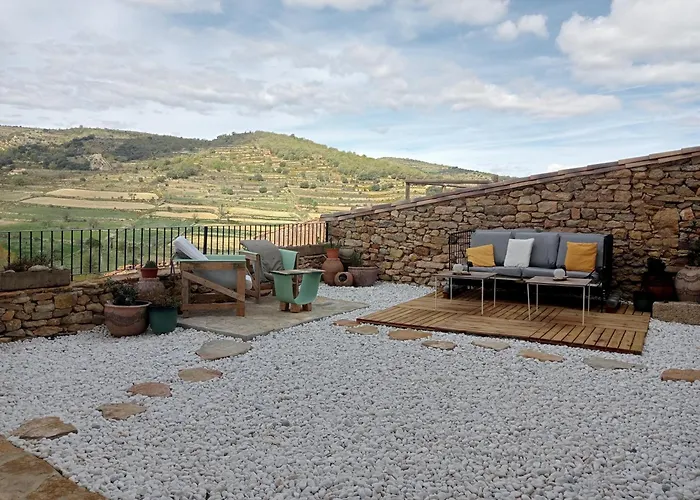 Casa Cantara, 1-patio 2-moreria 3-atico * Tronchon