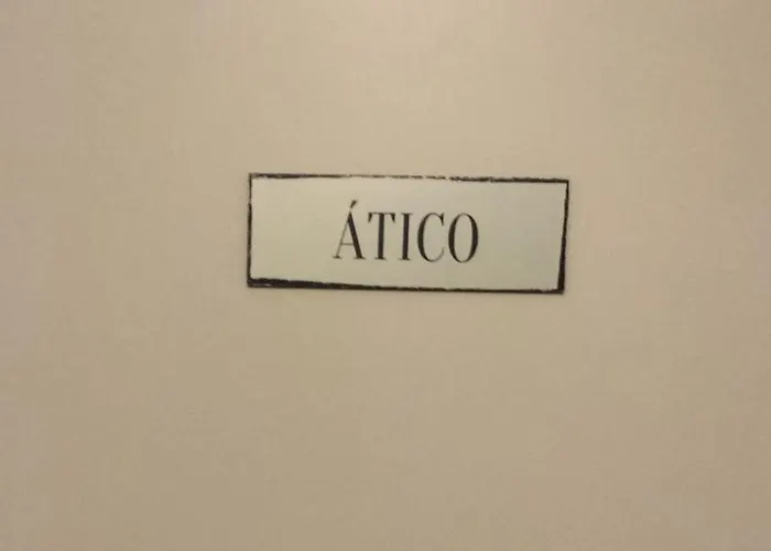 Casa Cantara, 1-patio 2-moreria 3-atico *